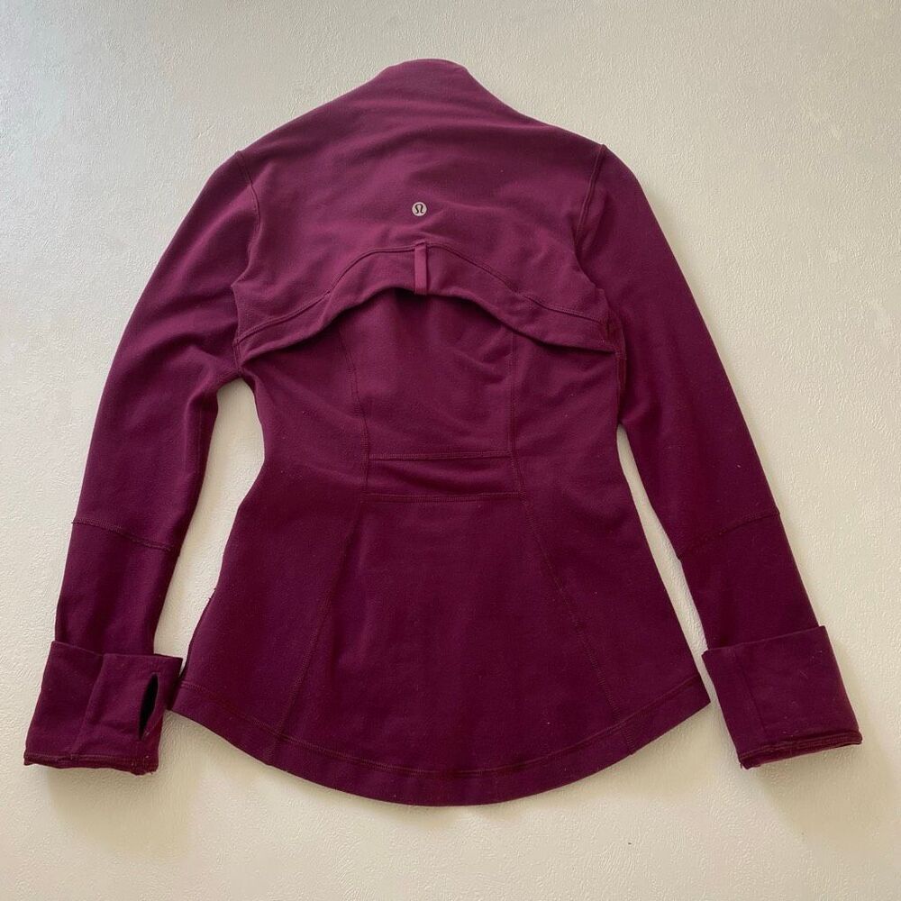 Lululemon Define Jacket Size 2 Purple Plum Full Zip Sculpting Fit - Picture 2 of 5